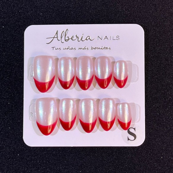 Frenchie Perla Carmesí - Uñas Press On