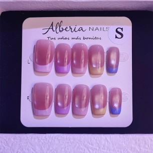 Frenchie multicolor- Uñas...