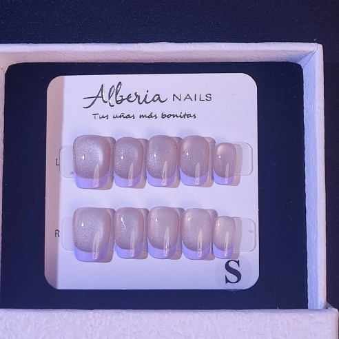Frenchie Lila Magnética- Uñas Press On