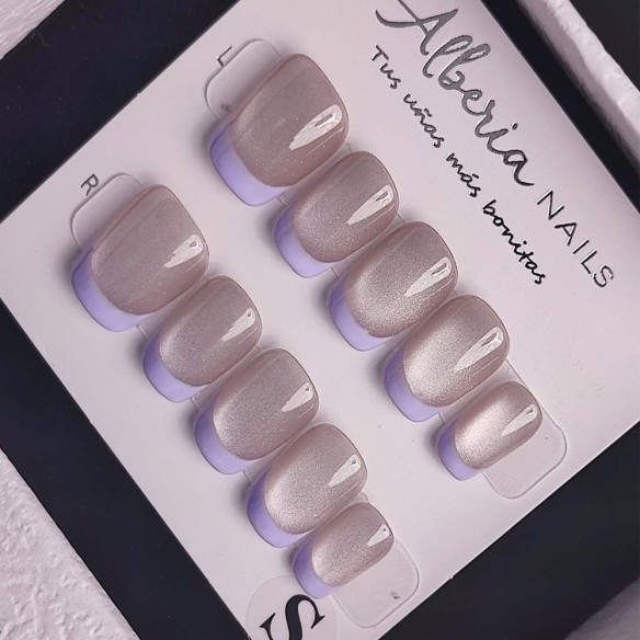 Frenchie Lila Magnética- Uñas Press On