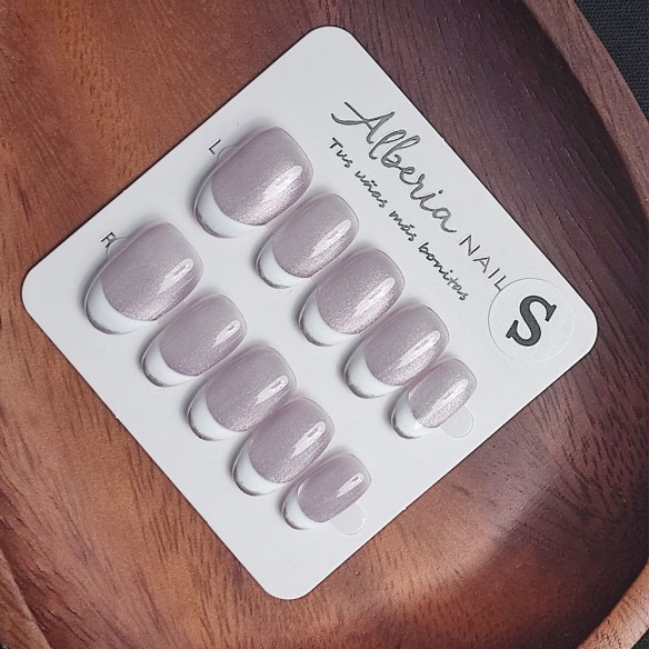 Frenchie Lila- Uñas Press On
