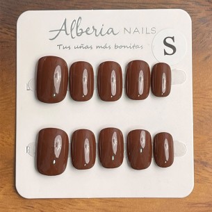 Chocolate- Uñas Press On