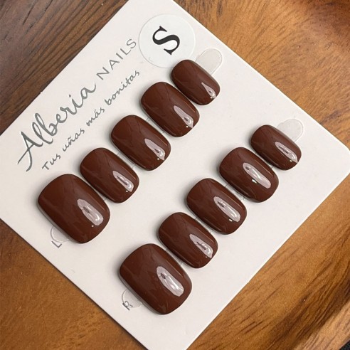 Chocolate- Uñas Press On