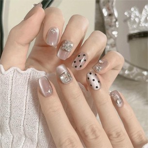 Bolinhas e Laços - Unhas... 2