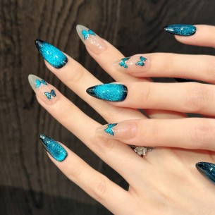 Mariposas del Océano-Uñas...