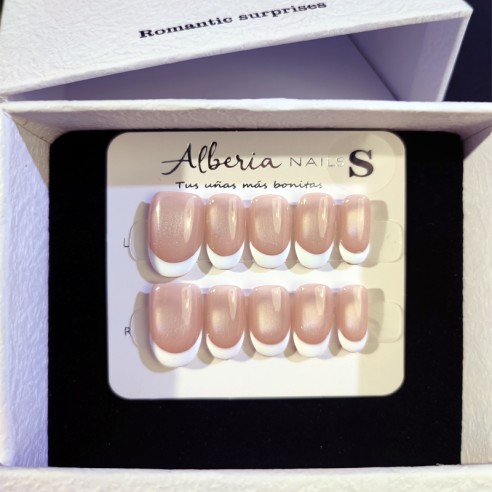 Frenchie- Uñas postizas press on