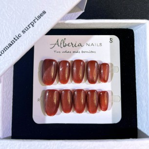 Caramelo Tostado-Uñas...