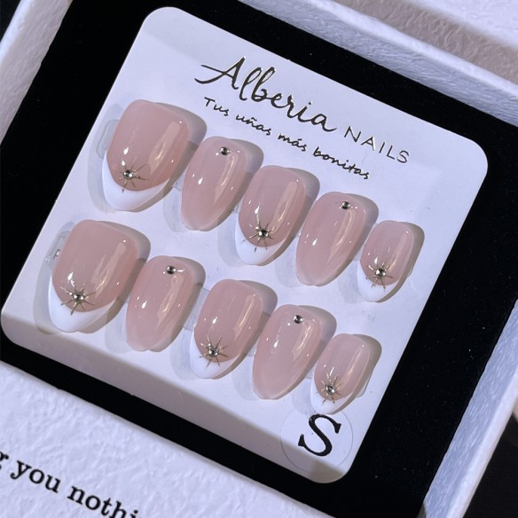 Frenchie Estrella- Uñas Press On