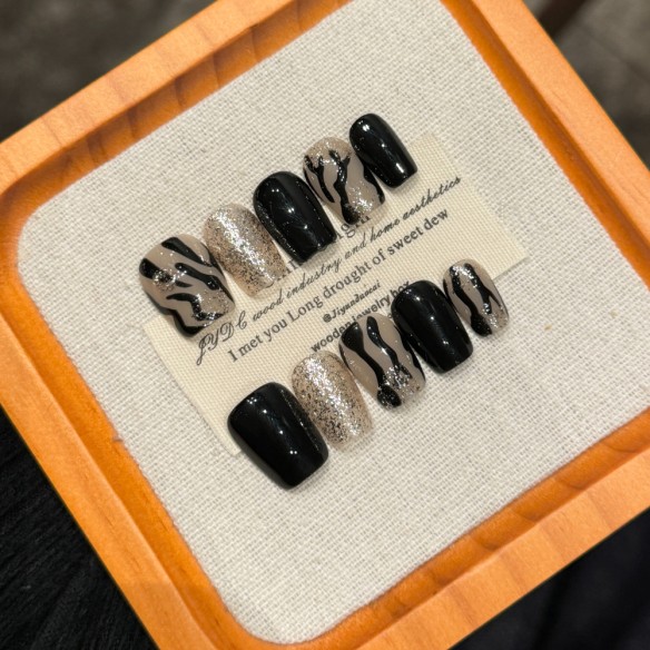 Zèbre-Ongles press on