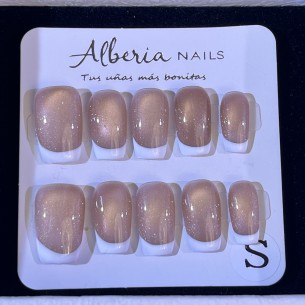 Frenchie Champagne- Uñas... 2