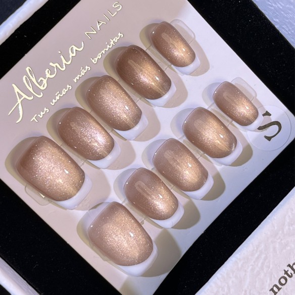 Frenchie Champagne- Uñas Press On