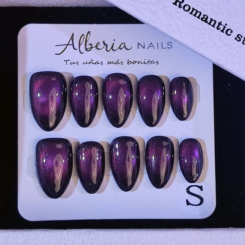 Lilas y Grosellas- Uñas Press On