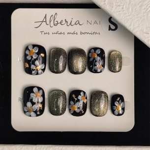 Marguerite-Ongles Press On