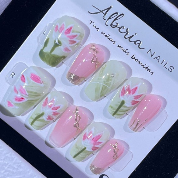 Flor de Loto- Uñas Press On