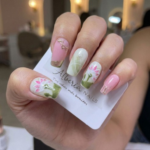Flor de Loto- Uñas Press On