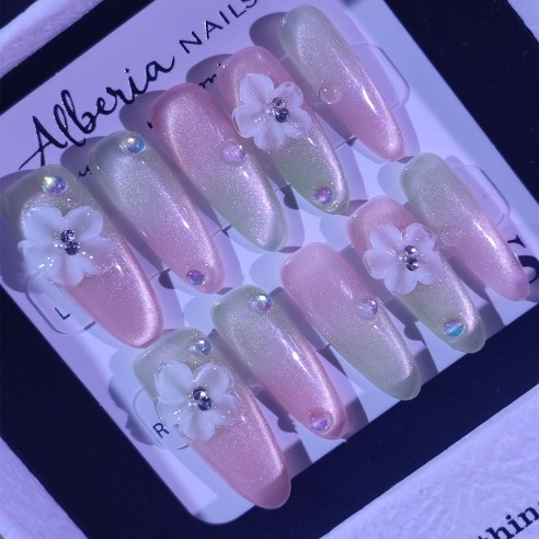 Lirio- Uñas Press On